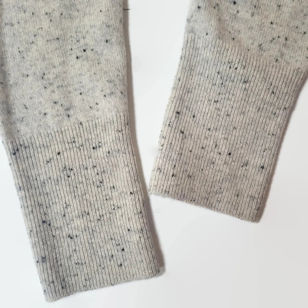 Talbots Cashmere Sabrina Gray Speckled Sweater - Picture 7 of 10